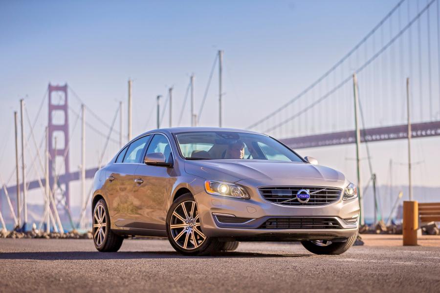  Volvo S60 Inscription 2016 года  (фото 9 из 12)